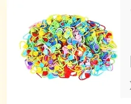 Locking stitch markers photographed by a verified buyer