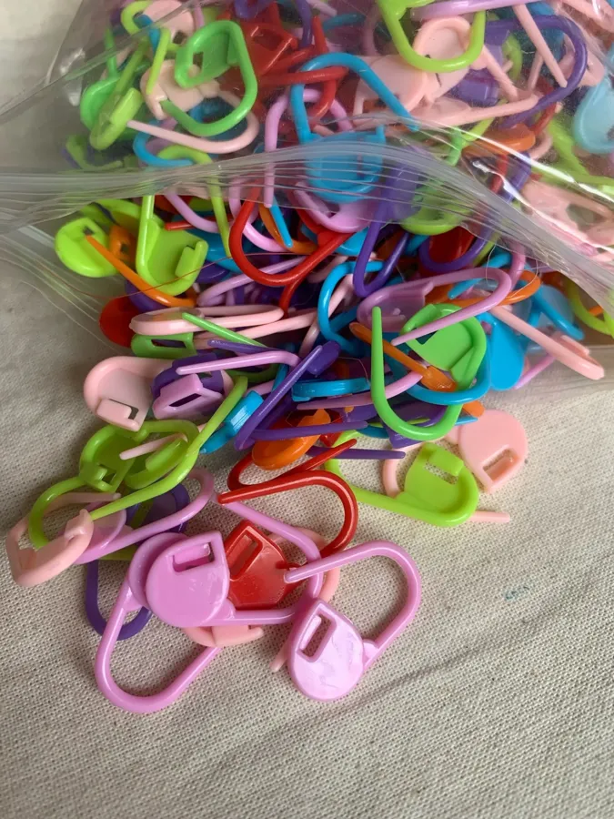 Locking stitch markers photographed by a verified buyer